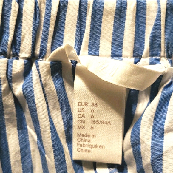 H&M BLUE/WHITE STRIPED SKIRT SZ 6 - Picture 5 of 6